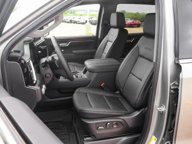 2025 GMC Sierra 1500 Denali in Cars & Trucks in Strathcona County - Image 33