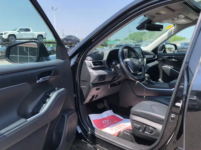 2022 Toyota Highlander XLE AWD in Cars & Trucks in Belleville - Image 13