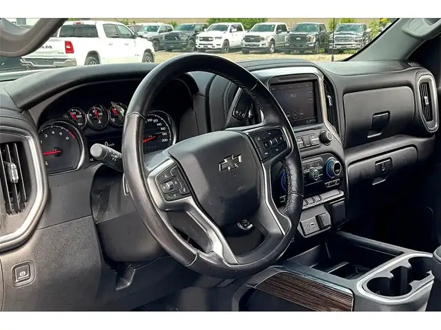 2022 Chevrolet Silverado 1500 LTD LT Trail Boss | 5.3L V8 | Line in Cars & Trucks in Mississauga / Peel Region - Image 14