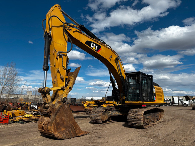 2012 Caterpillar 336E - Front & Side Screen!  in Heavy Equipment in Calgary