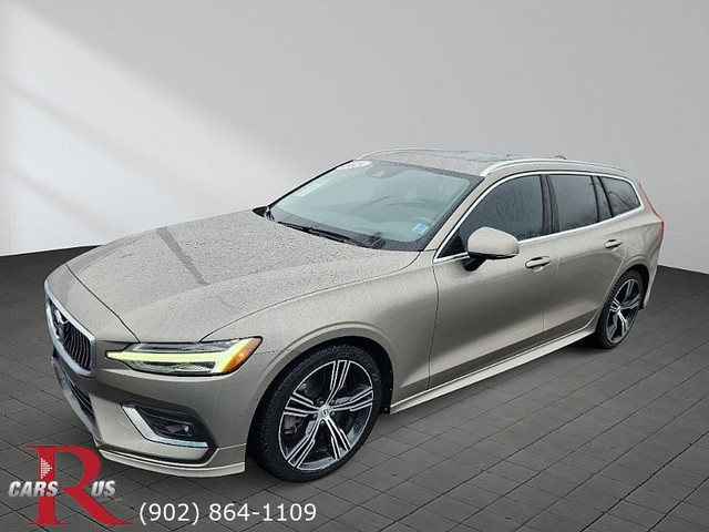 2021 Volvo V60 T6 in Cars & Trucks in Bedford