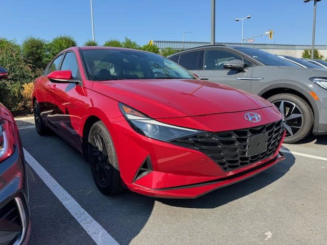2023 Hyundai Elantra Preferred | Apple CarPlay | Heated Seats in Cars & Trucks in Tricities/Pitt/Maple - Image 3