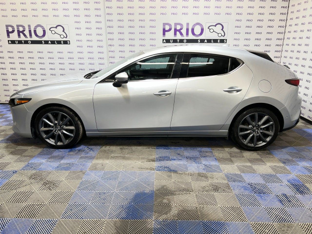 2020 Mazda Mazda3 Sport in Cars & Trucks in Ottawa - Image 2