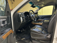 Anti-Lock Brakes;Driver Air Bag;Fog Lights;Passenger Air Bag;Security System;Side Air Bag;Traction C... (image 7)