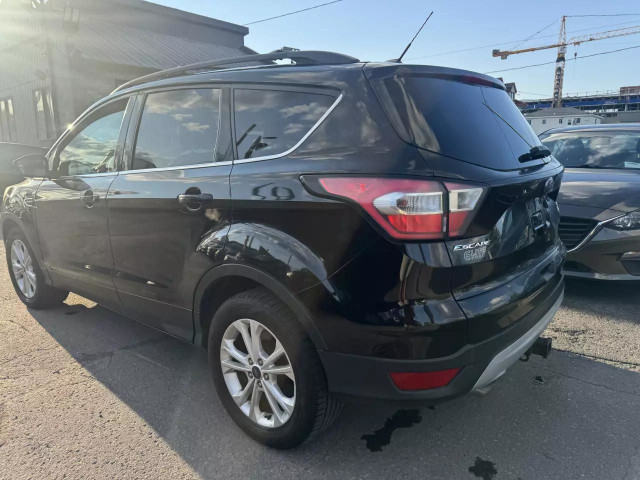 2017 FORD Escape SE dans Autos et camions  à Laval/Rive Nord - Image 3
