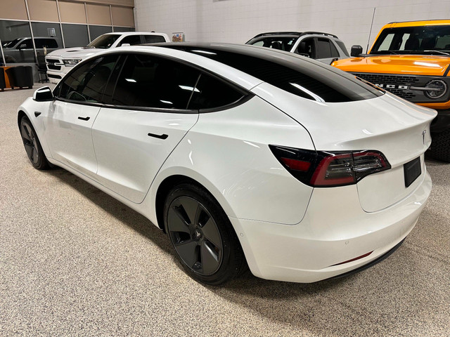 2021 Tesla Model 3 Standard Range Plus in Cars & Trucks in Calgary - Image 3