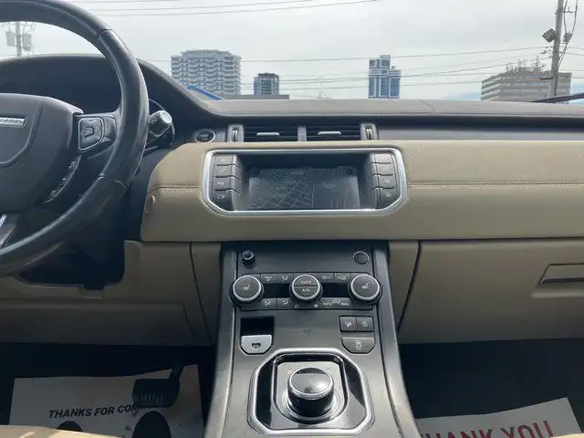 2019 Land Rover Range Rover Evoque SE WINTER TIRES INCLUDED! dans Autos et camions dans Ville d’Halifax - Image 35