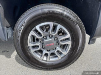 Command the road with this 2024 GMC Sierra 2500HD SLE Regular Cab Pickup. Its powerful Duramax 6.6L... (image 9)