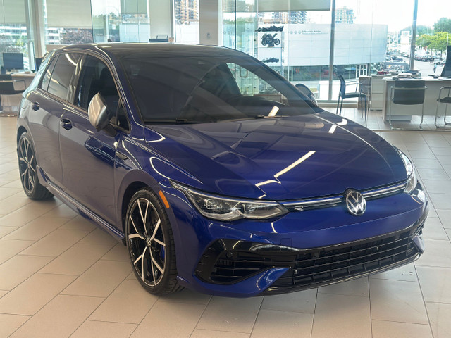 2024 Volkswagen Golf R R Sunroof and Carbon pack in Cars & Trucks in Laval / North Shore