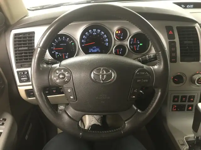 2008 Toyota Sequoia PLATINUM in Cars & Trucks in Calgary - Image 8