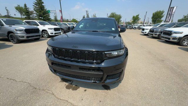 2025 Jeep Grand Cherokee L Altitude | Sunroof | Remote Start in Cars & Trucks in Edmonton - Image 4
