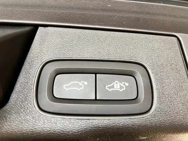 2024 Volvo XC60 B5 PLUS DARK CUIR TOIT PANO NAV 4RM in Cars & Trucks in Laval / North Shore - Image 16