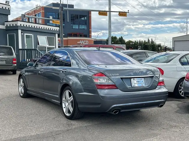 2009 Mercedes-Benz S-Class 5.5L V8 in Cars & Trucks in Calgary - Image 5