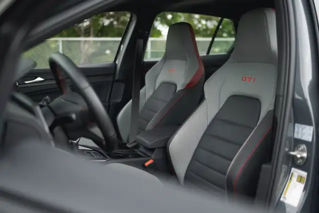 2024 Volkswagen Golf GTI dans Autos et camions dans Delta/Surrey/Langley - Image 9