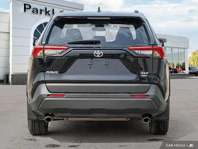 2022 Toyota RAV4 XLE AWD Sunroof Nav Capable Heated Leather in Cars & Trucks in St. Albert - Image 6