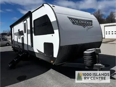 Forest River Wildwood Platinum travel trailer 26DBUDX highlights: Dual Entry Double-Size Bunks Priva...