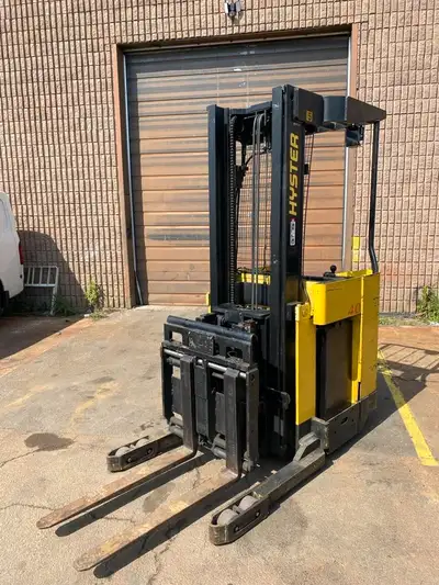We have available a 1994 Hyster Double Reach Truck with a 4,000 lb capacity, a dependable, high-reac...