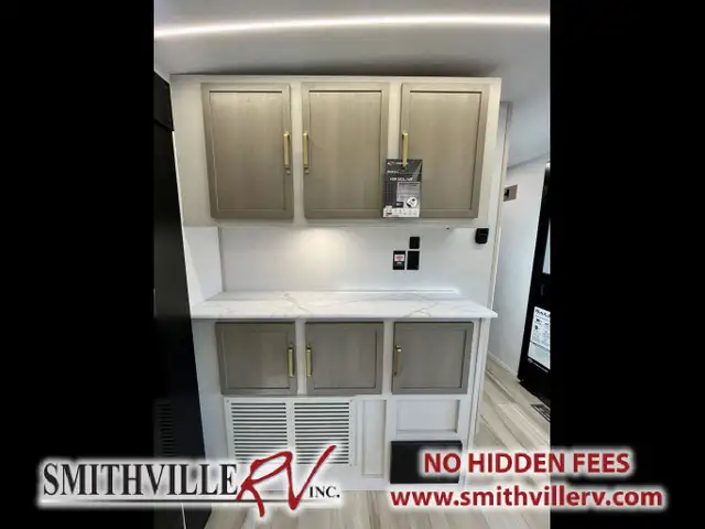 2025 FOREST RIVER SALEM HEMISPHERE 271RL in Travel Trailers & Campers in Hamilton - Image 10