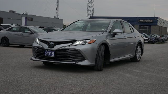 2019 Toyota Camry Hybrid XLE | Leather | Navigation | JBL Audio in Cars & Trucks in Guelph - Image 3
