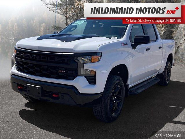 2022 Chevrolet Silverado 1500 Custom Trail Boss Z71 in Cars & Trucks in Hamilton