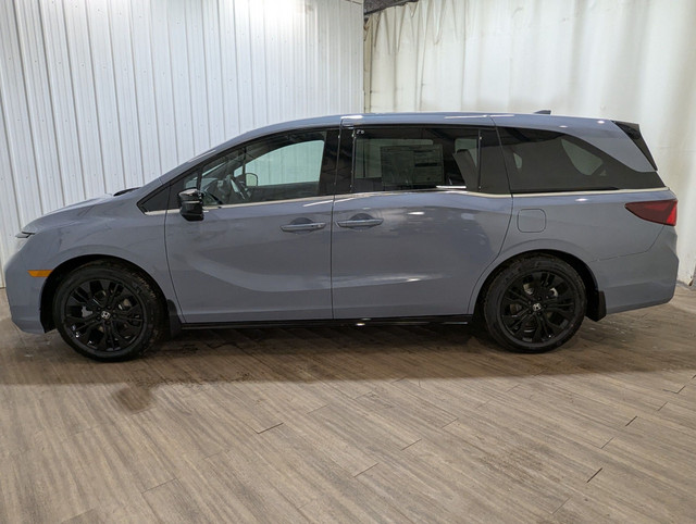 2025 Honda Odyssey Black Edition in Cars & Trucks in Calgary - Image 4