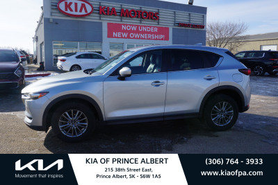 2018 Mazda CX-5 GS/LEATHER/ROOF/HEATED SEATS Drive away in this 