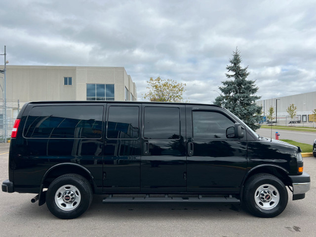 2023 GMC Savana Passenger GMC Savana LT - 12 Passenger in Cars & Trucks in Oakville / Halton Region - Image 4