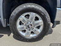 This 2020 Chevrolet Silverado 2500HD LTZ boasts a powerful 6.6L V8 engine, delivering 401 hp and 464... (image 9)