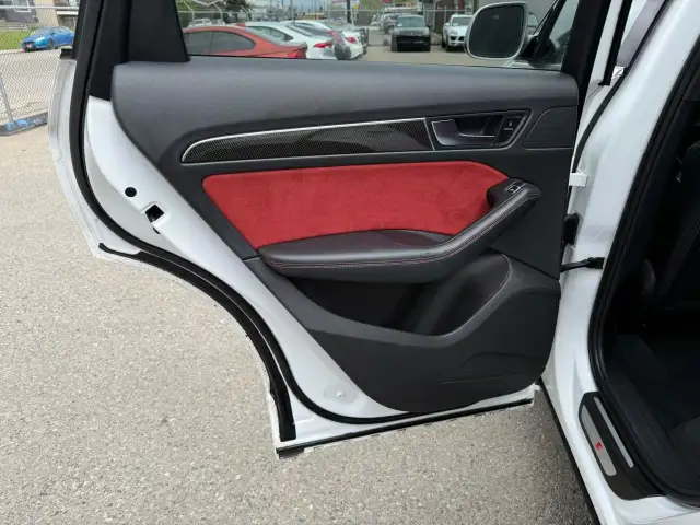 2016 Audi SQ5 Quattro 3.0T Progressiv in Cars & Trucks in Calgary - Image 12