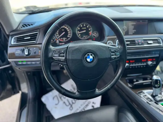 2009 BMW 7-Series 750Li in Cars & Trucks in Calgary - Image 10