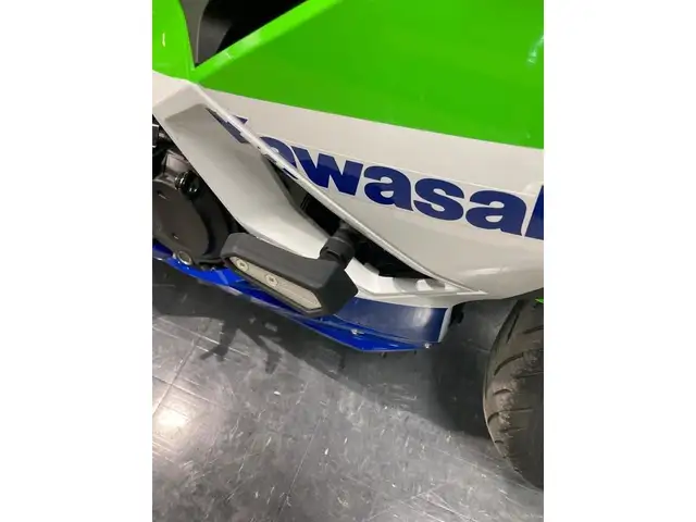 2024 Kawasaki ex 500 in Sport Bikes in Québec City - Image 6