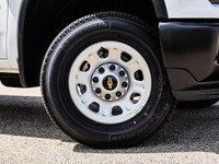 Welcome To Sherwood Park Chevrolet. The #1 Volume Chevrolet Dealer in Canada. This Chevrolet SILVERA... (image 5)