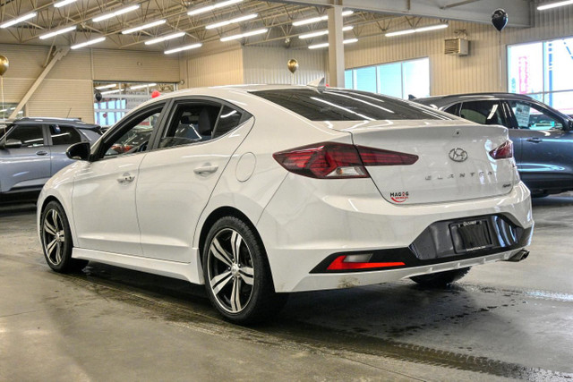 2020 Hyundai Elantra Sport I4 1,6L turbo , toit , cuir , caméra in Cars & Trucks in Sherbrooke - Image 4