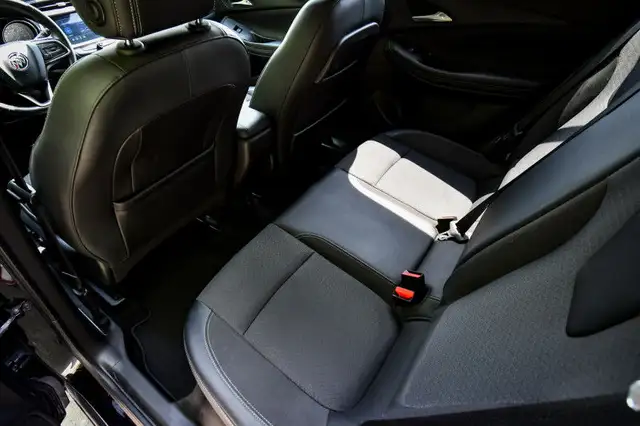 2022 Buick Encore GX Preferred • HEATED SEATS • REAR CAM • CP/AA in Cars & Trucks in Kingston - Image 27
