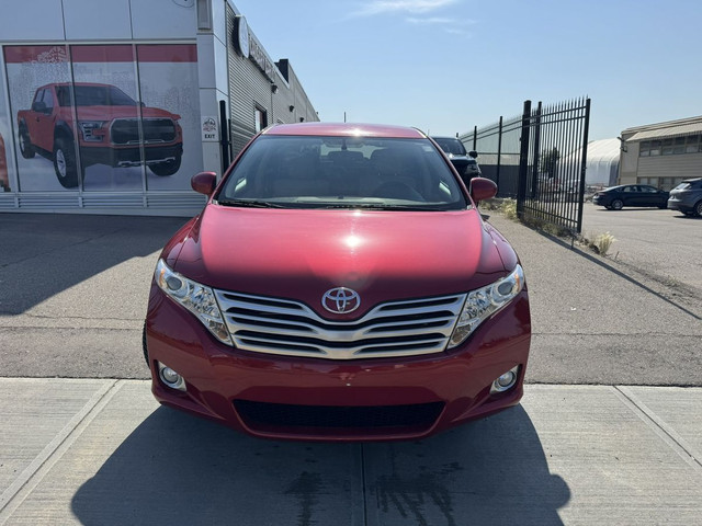 2010 Toyota Venza in Cars & Trucks in Calgary - Image 2