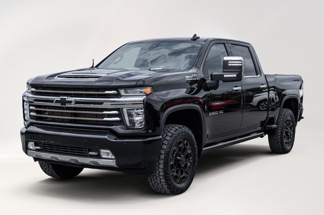 2022 Chevrolet Silverado 2500HD High Country Awd 4X4 Crew Cab /  in Cars & Trucks in City of Montréal
