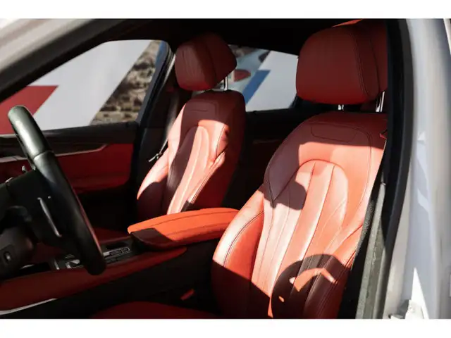2019 BMW X6 XDrive35i in Cars & Trucks in Vancouver - Image 8
