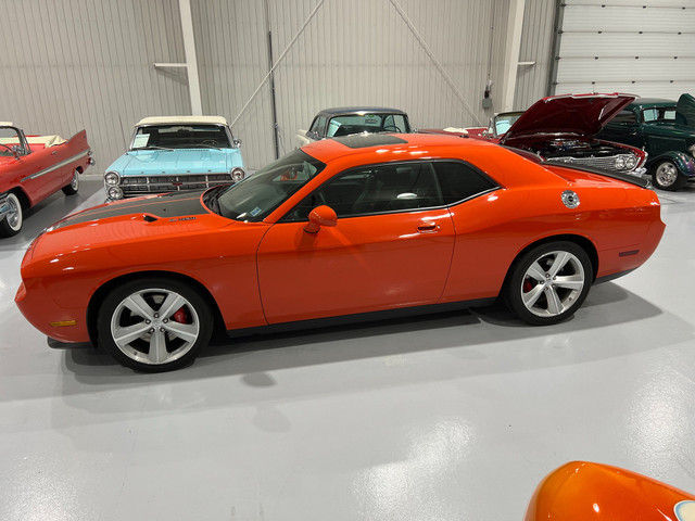 2008 Dodge Challenger SRT8 in Cars & Trucks in London - Image 3
