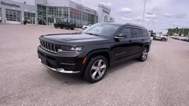 2021 Jeep Grand Cherokee L Limited | 4X4 | 6 Passenger | Leather in Cars & Trucks in Prince George - Image 6