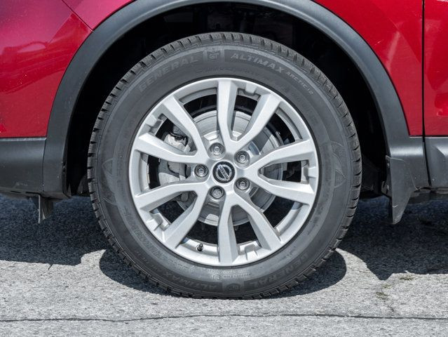 2023 Nissan Qashqai SV | Clean Carfax | Low Kms | Heated Seats in Cars & Trucks in Hamilton - Image 4