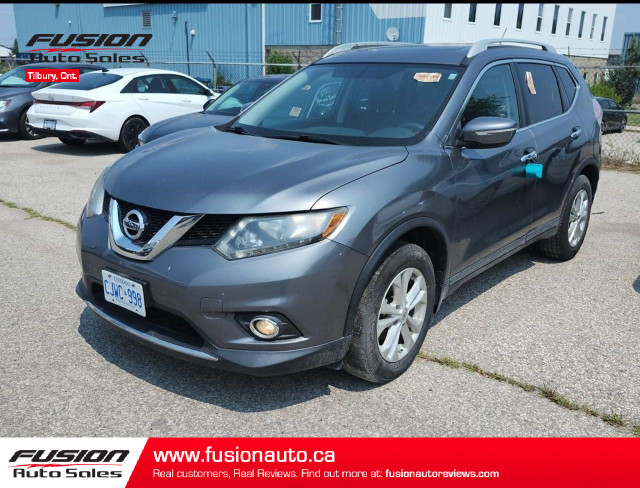 2015 Nissan Rogue SV in Cars & Trucks in Leamington