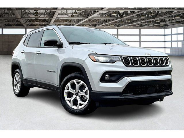 2025 Jeep Compass Latitude in Cars & Trucks in Mississauga / Peel Region - Image 2