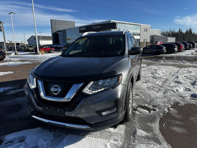 2017 Nissan Rogue SV in Cars & Trucks in Moncton - Image 2