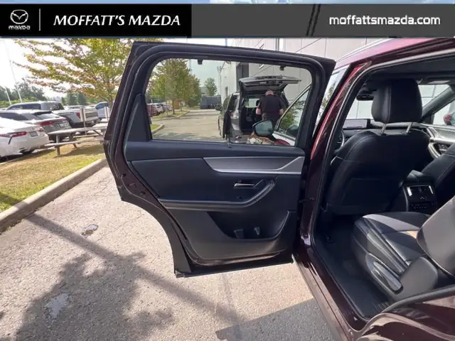 2024 Mazda CX-90 PHEV GT ONE OWNER - LOW MILEAGE in Cars & Trucks in Barrie - Image 49