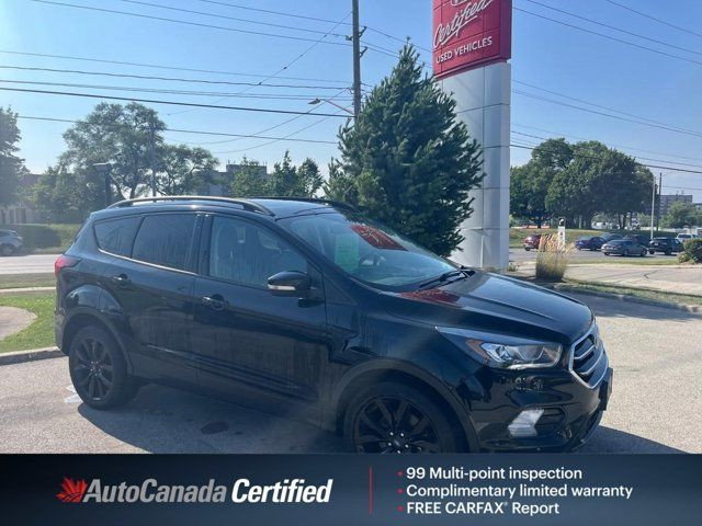 2019 Ford Escape Titanium | Top Of The Line | Full Service in Cars & Trucks in London