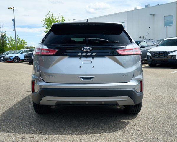 2022 Ford Edge SEL 4WD | No Accidents | Leather | Premium Mats in Cars & Trucks in Edmonton - Image 4