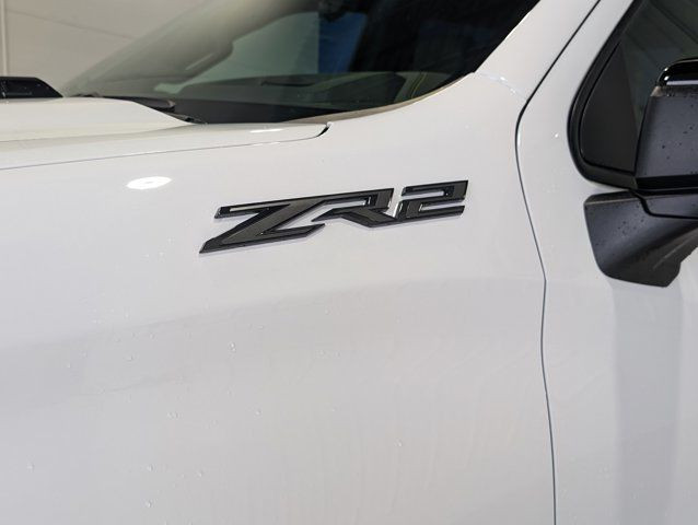 2025 Chevrolet Silverado 1500 ZR2- Trailering Pkg -Technology in Cars & Trucks in Barrie - Image 4