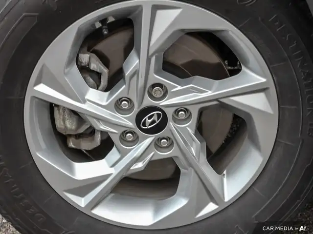 2022 Hyundai Tucson Preferred w/Trend Package AWD | heated fr... in Cars & Trucks in London - Image 7