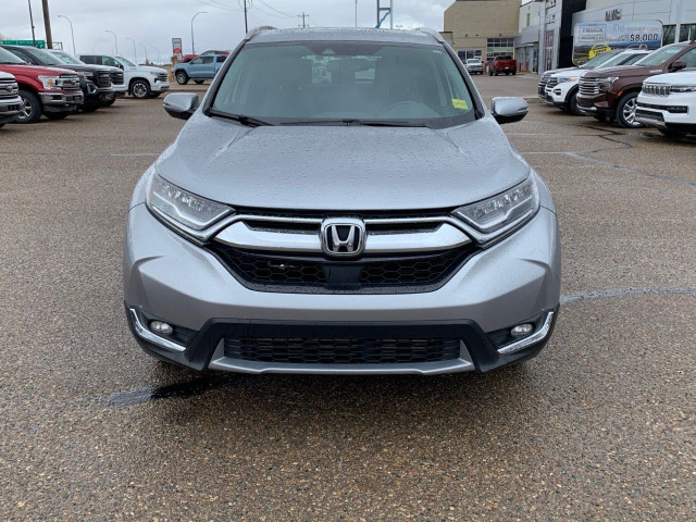 2017 Honda CR-V in Cars & Trucks in Medicine Hat - Image 2