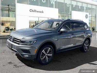 Only 40,570 Miles! This Volkswagen Tiguan boasts a Intercooled Turbo Regular Unleaded I-4 2.0 L/121...